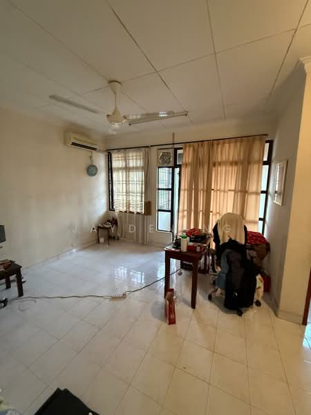 Rumah Teres 2-Tingkat untuk Dijual di Mutiara Rini (Skudai) - Jayden Ng - Living Room - PropertyGuru.com.my