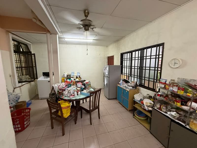 Rumah Teres 2-Tingkat untuk Dijual di Mutiara Rini (Skudai) - Jayden Ng - Kitchen - PropertyGuru.com.my
