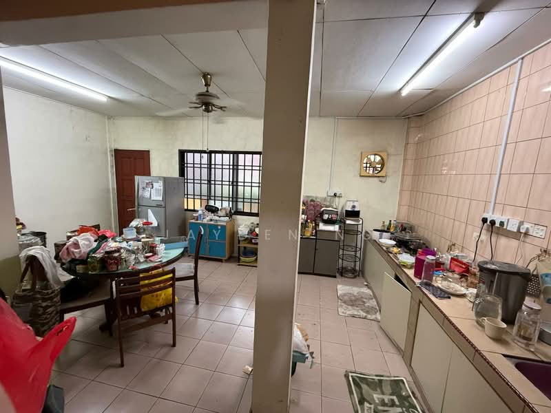 Rumah Teres 2-Tingkat untuk Dijual di Mutiara Rini (Skudai) - Jayden Ng - Kitchen - PropertyGuru.com.my