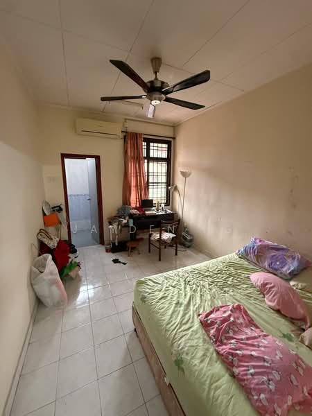Rumah Teres 2-Tingkat untuk Dijual di Mutiara Rini (Skudai) - Jayden Ng - Bedroom - PropertyGuru.com.my