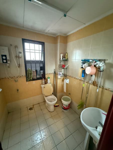 Rumah Teres 2-Tingkat untuk Dijual di Mutiara Rini (Skudai) - Jayden Ng - Bathroom - PropertyGuru.com.my