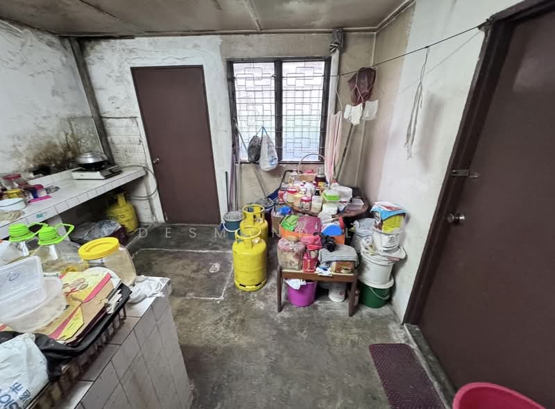 Kedai untuk Disewa di Taman Abad (Johor Bahru) - Desmond Lee - Kitchen - PropertyGuru.com.my