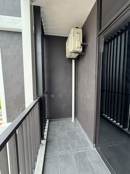 Servis Apartment untuk Disewa di The Mate @ Damansara Jaya - Jyne Lim - Balcony - PropertyGuru.com.my