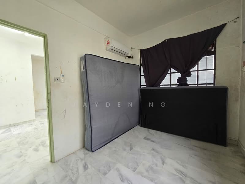 Rumah Flat untuk Dijual di Flat Taman Perling - Jayden Ng - Interior - PropertyGuru.com.my