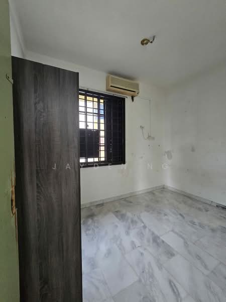 Rumah Flat untuk Dijual di Flat Taman Perling - Jayden Ng - Interior - PropertyGuru.com.my