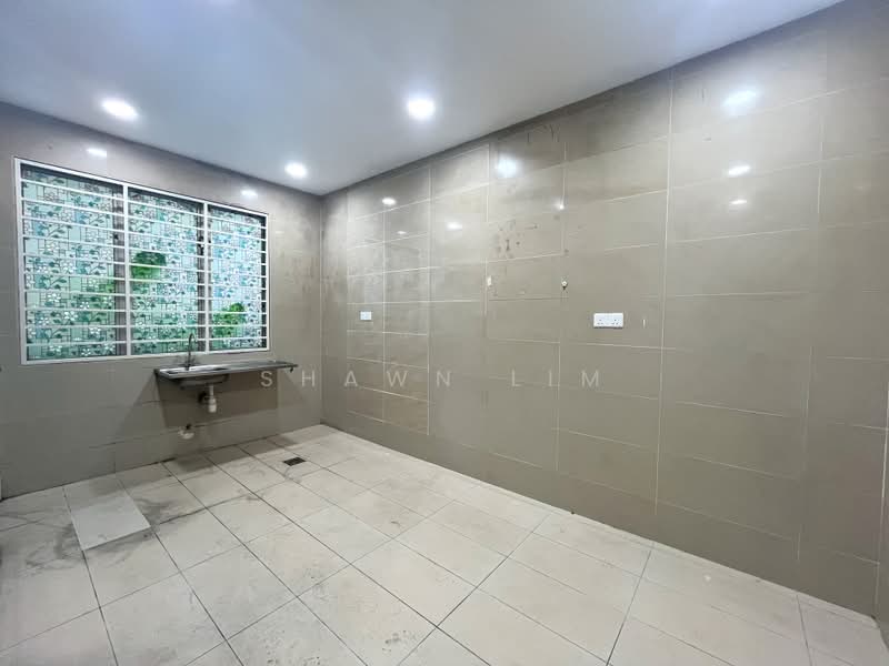 Rumah Teres untuk Dijual di Taman Mesra Utama (Balakong) - Shawn Lim - Kitchen - PropertyGuru.com.my