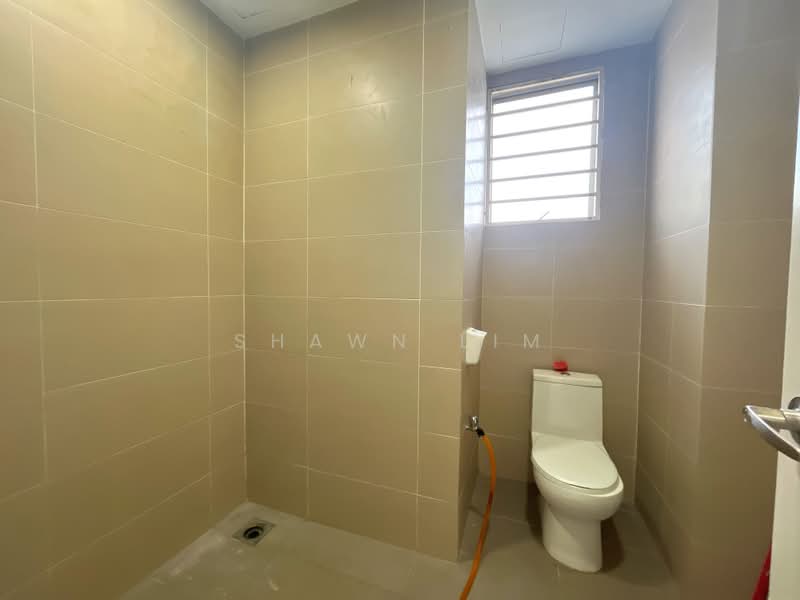 Rumah Teres untuk Dijual di Taman Mesra Utama (Balakong) - Shawn Lim - Bathroom - PropertyGuru.com.my