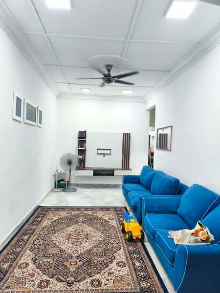 Rumah Teres 1 Tingkat untuk Disewa di Kajang (Selangor) - Jamalatin Mesen - Living Room - PropertyGuru.com.my