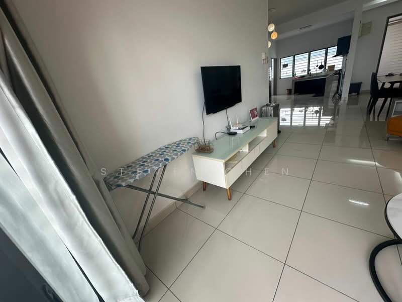 Kondominium untuk Dijual di Ameera Residence - Steven Chen - Living Room - PropertyGuru.com.my