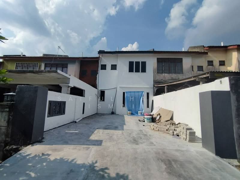 Rumah Teres 2 Tingkat untuk Dijual di Rawang (Selangor) - Saiful Hafiz Ismail - Exterior - PropertyGuru.com.my