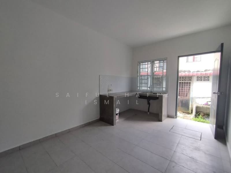 Rumah Teres 2 Tingkat untuk Dijual di Rawang (Selangor) - Saiful Hafiz Ismail - Kitchen - PropertyGuru.com.my