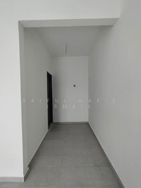Rumah Teres 2 Tingkat untuk Dijual di Rawang (Selangor) - Saiful Hafiz Ismail - Corridor - PropertyGuru.com.my