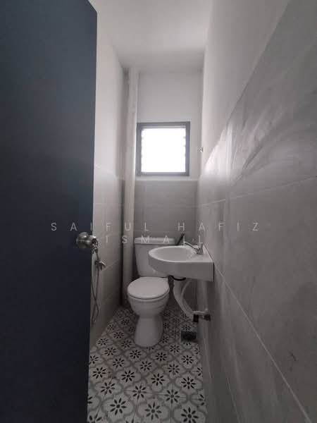 Rumah Teres 2 Tingkat untuk Dijual di Rawang (Selangor) - Saiful Hafiz Ismail - Bathroom - PropertyGuru.com.my