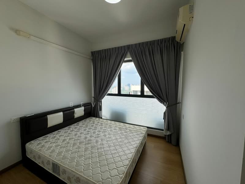Condominium for Sale at Bay Point @ Country Garden Danga Bay - Bevis Liew - Bedroom - PropertyGuru.com.my