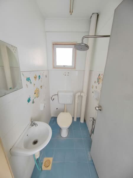 Pangsapuri untuk Dijual di Pangsapuri Seroja - Anderson Pung - Bathroom - PropertyGuru.com.my