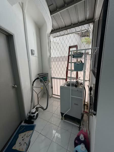 Pangsapuri untuk Dijual di Pangsapuri Delima - Ronald Ng - Balcony - PropertyGuru.com.my