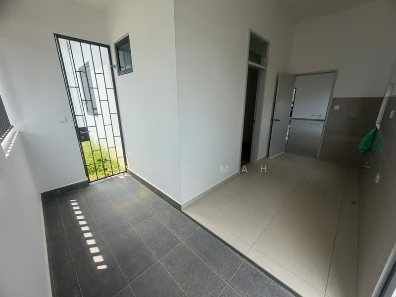 2-storey Terraced House for Sale in Bandar Gamuda Gardens (Rawang) - Elwin Mah - Entrance - PropertyGuru.com.my
