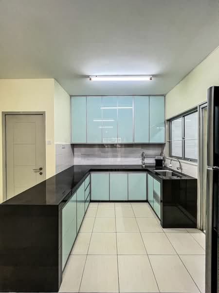 Condominium for Rent at Platinum Lake PV 12 - Wee . - Kitchen - PropertyGuru.com.my