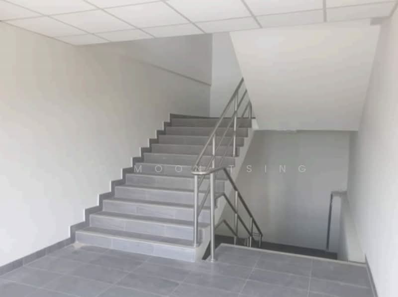 Factory for Sale in Sungai Kapar Indah Industrial Park (Kapar) - Ng Moon Tsing - Corridor - PropertyGuru.com.my