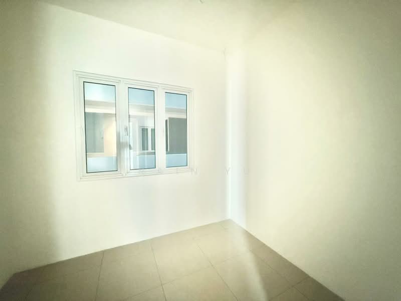 Condominium for Sale at QuayWest Residence - Rain Yu - Bedroom - PropertyGuru.com.my