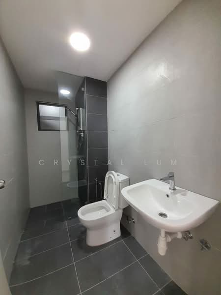 Kondominium untuk Disewa di Trinity Lemanja - Crystal Lum - Bathroom - PropertyGuru.com.my