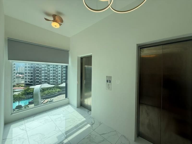 Condominium for Sale at QuayWest Residence - Rain Yu - Corridor - PropertyGuru.com.my