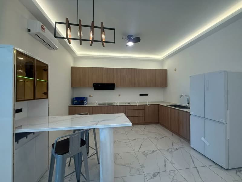 Condominium for Sale at QuayWest Residence - Rain Yu - Kitchen - PropertyGuru.com.my