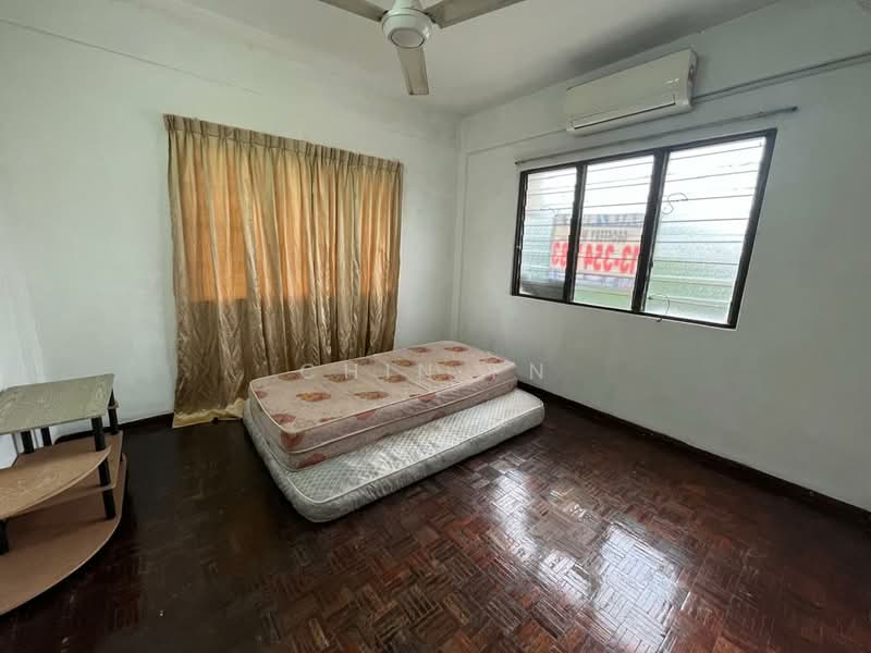 Flat for Sale at Taman Anika - CHIN FN - Bedroom - PropertyGuru.com.my