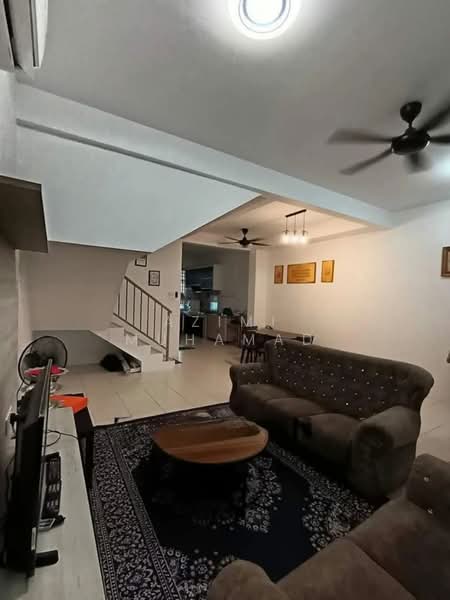 Rumah Teres 2 Tingkat untuk Dijual di Ipoh (Perak) - Azimi Muhamad - Living Room - PropertyGuru.com.my