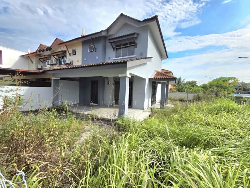 2-storey Terraced House for Sale in Taman Tasik Puchong (Puchong) - Mohd Aizat Saiful Bahri - Exterior - PropertyGuru.com.my