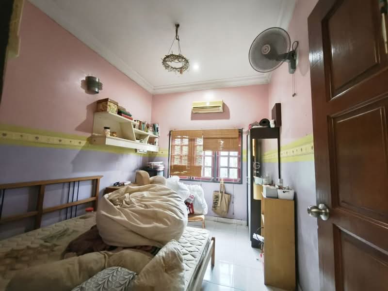 Bungalow for Sale in Taman Chi Liung (Klang) - Esther Ng - Bedroom - PropertyGuru.com.my