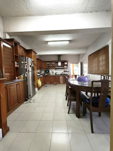 Bungalow for Sale in Taman Chi Liung (Klang) - Esther Ng - Kitchen - PropertyGuru.com.my