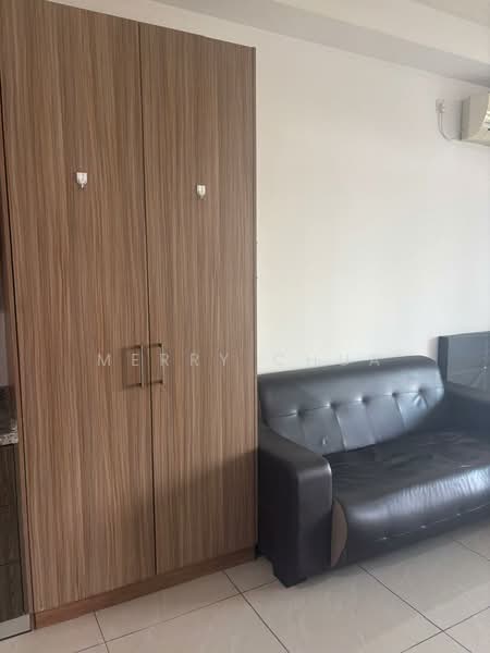 Servis Apartment untuk Disewa di D'Secret Garden (Pangsapuri Kempas Indah) - Merry Chua - Living Room - PropertyGuru.com.my