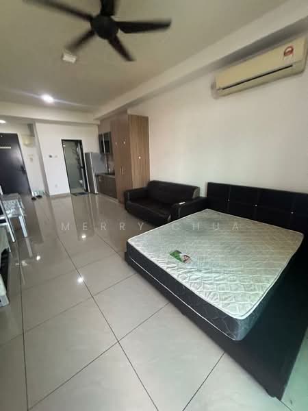 Servis Apartment untuk Disewa di D'Secret Garden (Pangsapuri Kempas Indah) - Merry Chua - Living Room - PropertyGuru.com.my