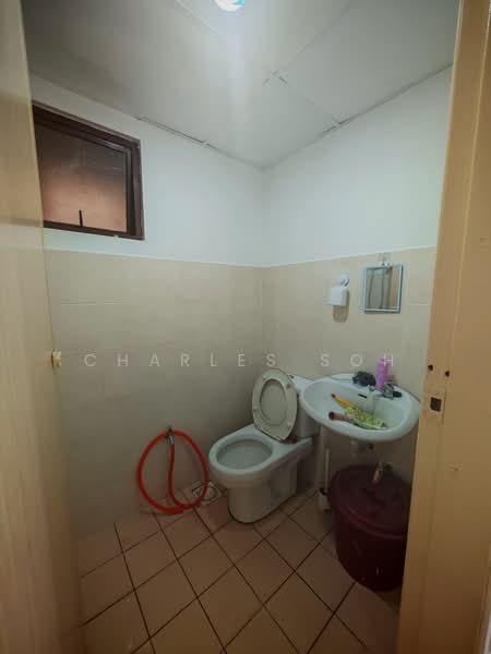 Kondominium untuk Dijual di Palm Spring @ Damansara - Charles Soh - Bathroom - PropertyGuru.com.my