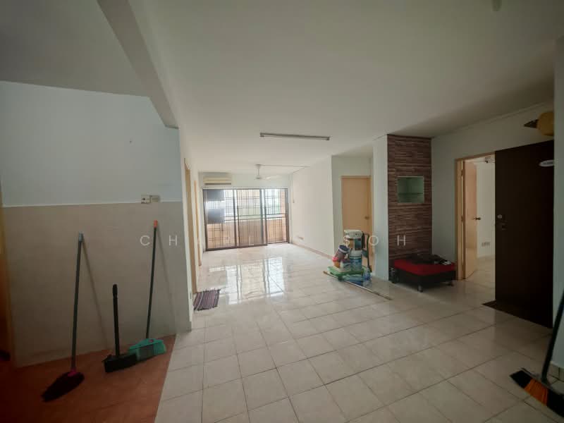 Kondominium untuk Dijual di Palm Spring @ Damansara - Charles Soh - Living Room - PropertyGuru.com.my