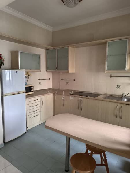 Condominium for Sale at Golf Vista Resort Homes - Azimi Muhamad - Kitchen - PropertyGuru.com.my