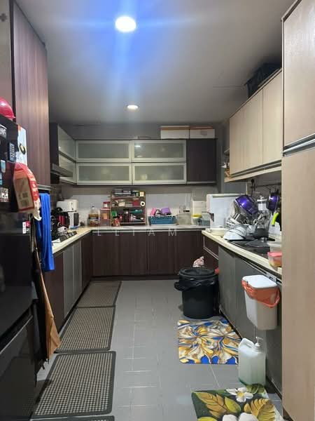 2.5-storey Terraced House for Sale in Sierramas (Sungai Buloh) - William Sim - Kitchen - PropertyGuru.com.my