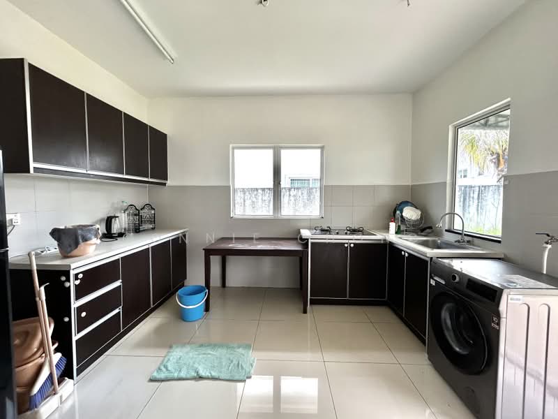 Bungalow for Sale in Port Dickson (Negeri Sembilan) - Connie Chong - Kitchen - PropertyGuru.com.my