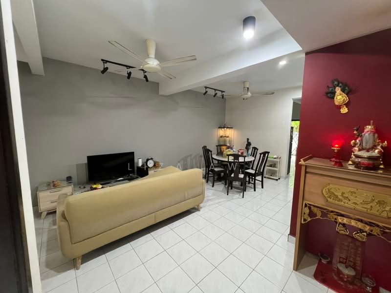 2-storey Terraced House for Sale in Taman Puncak Jalil (Seri Kembangan) - Liza Awi - Living Room - PropertyGuru.com.my