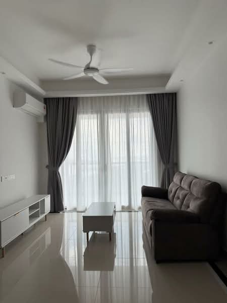 Kondominium untuk Disewa di R&F Princess Cove Phase 2-Seine Region - Kim . - Living Room - PropertyGuru.com.my