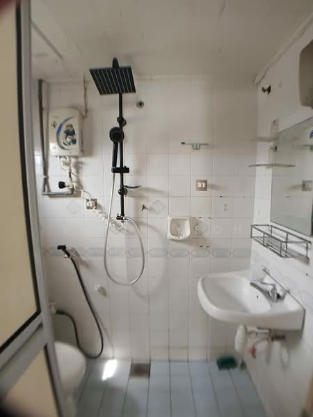 Apartment for Rent at Subang Perdana Goodyear Court 7 - Bryan Yeoh - Bathroom - PropertyGuru.com.my
