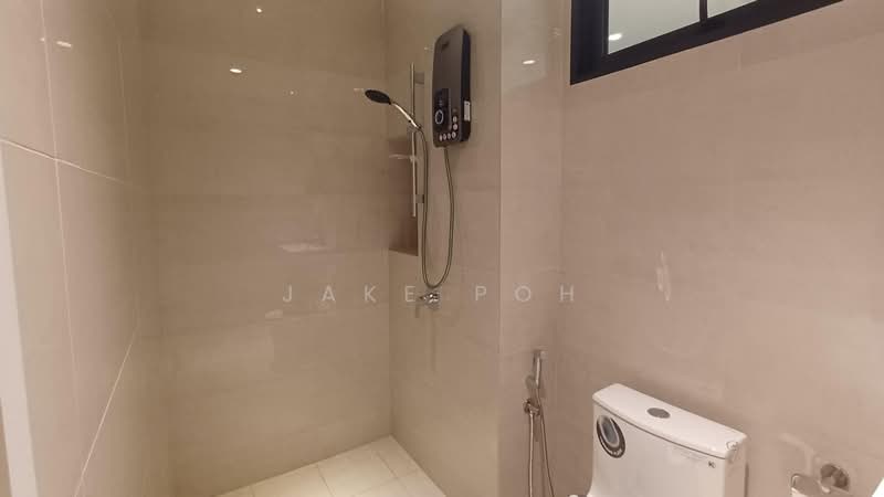 Servis Apartment untuk Dijual di M Aurora - Jake Poh - Bathroom - PropertyGuru.com.my