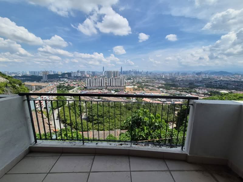 Rumah Berkembar untuk Dijual di Taman Bukit Permai (Ampang) - David Tang - View - PropertyGuru.com.my