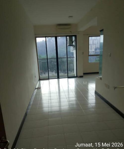 Kediaman Servis untuk Dijual di Ritze Perdana 1 - David Low - Living Room - PropertyGuru.com.my