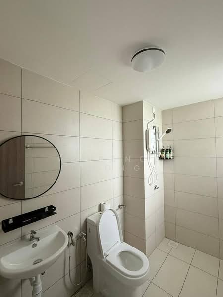 Service Residence for Rent at Vista Tiara (MBW Bay) - Florence Thong - Bathroom - PropertyGuru.com.my