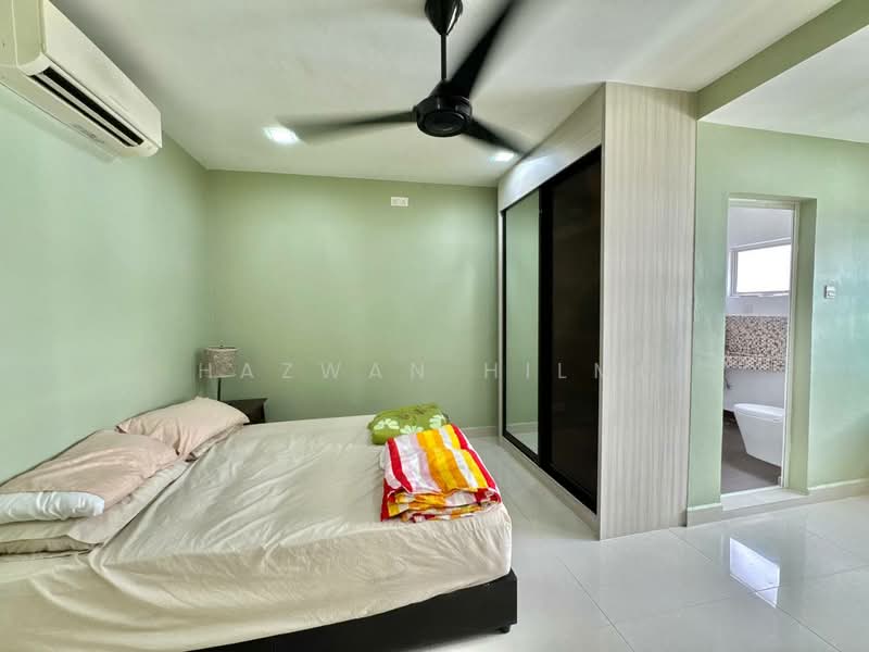 Semi-Detached House for Sale in Sultan Abdul Aziz Shah Golf & Country Club (Shah Alam) - Hazwan Hilmi - Bedroom - PropertyGuru.com.my