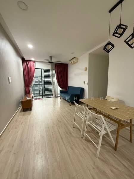 Servis Apartment untuk Dijual di Petalz Residences - Karl Phang - Living Room - PropertyGuru.com.my