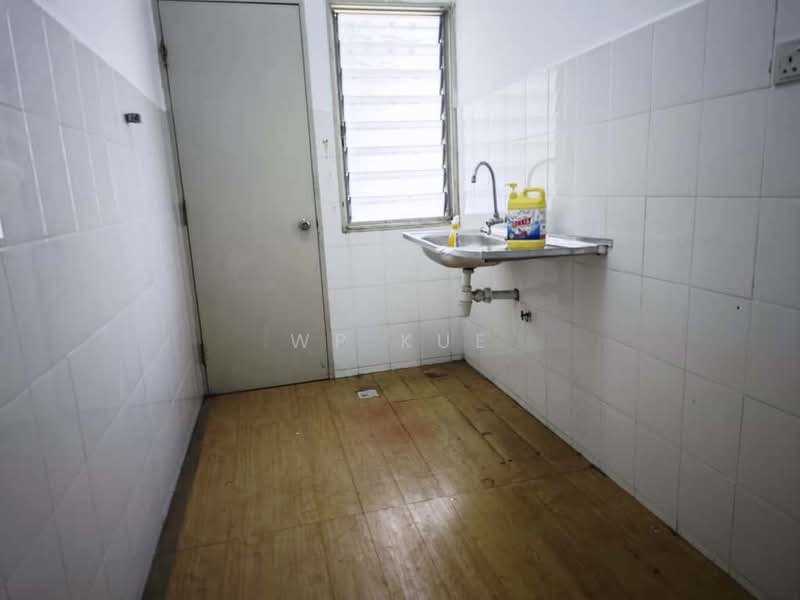 Apartment for Sale at Pangsapuri Akasia (Bandar Botanic) - WP Kue - Interior - PropertyGuru.com.my