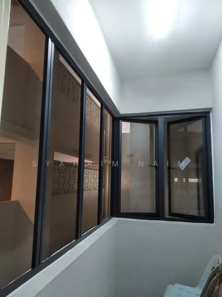 Kondominium untuk Dijual di Akoya Residence - Syahrim Naim - Balcony - PropertyGuru.com.my